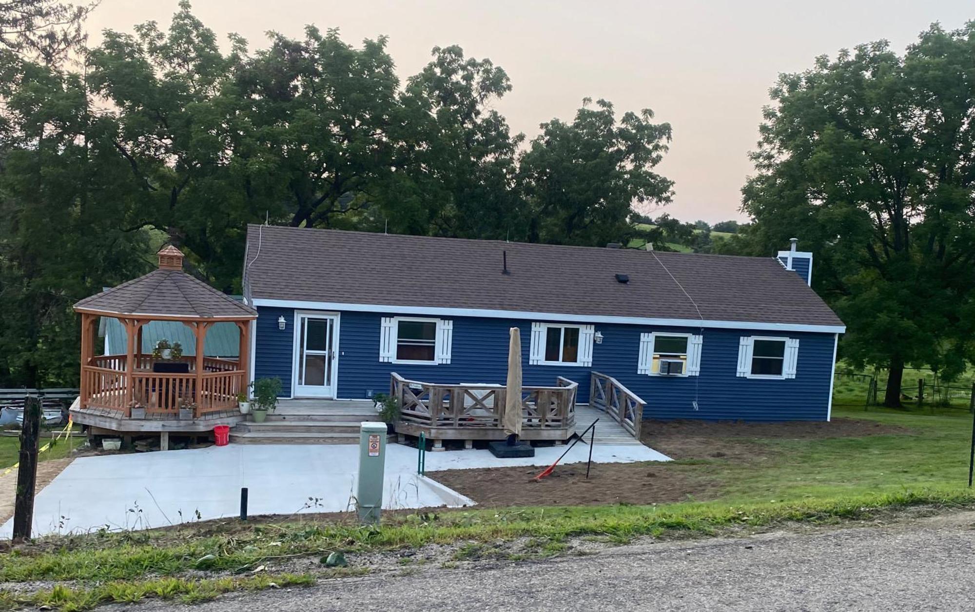 The Farmhouse With A Lower Level Suite Stockton Exterior photo