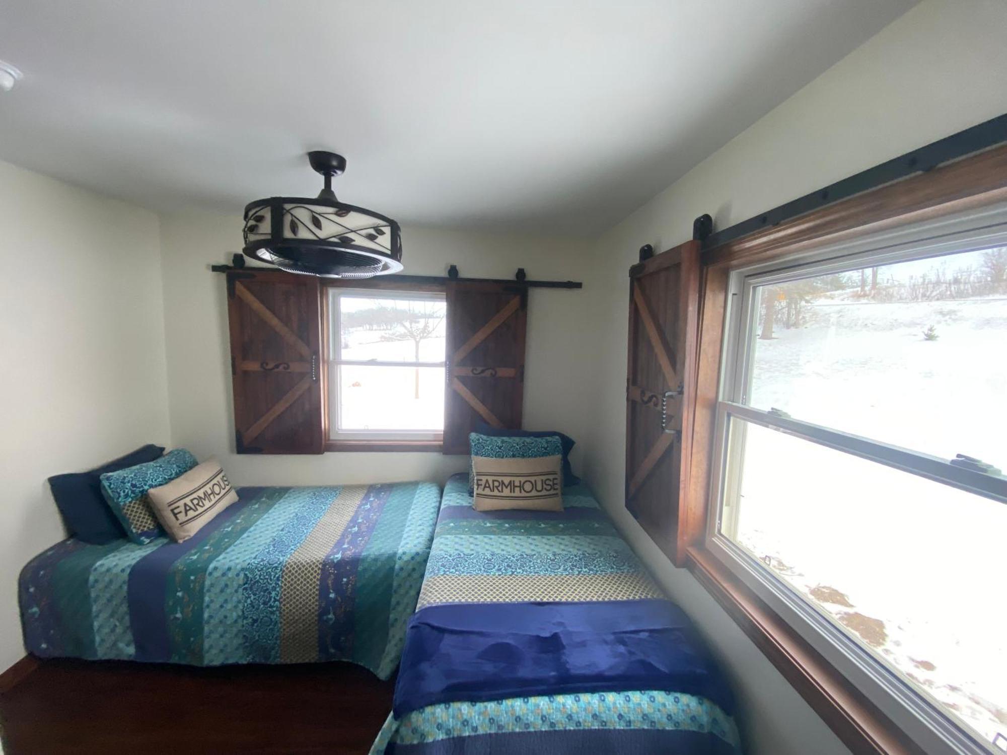 The Farmhouse With A Lower Level Suite Stockton Exterior photo