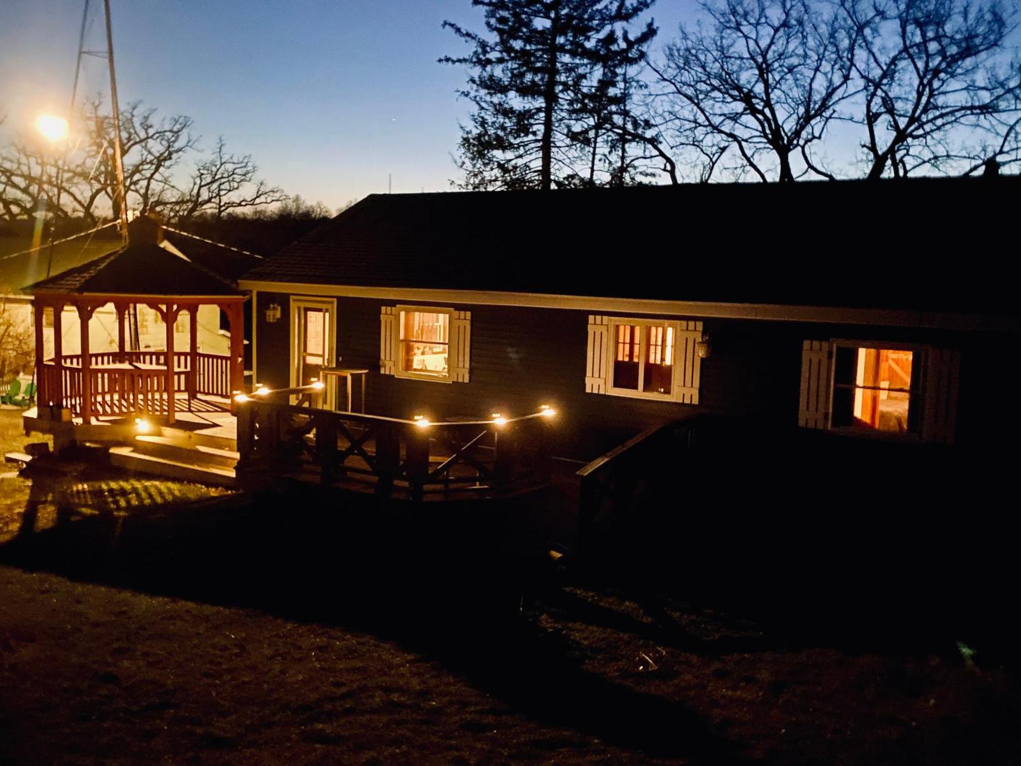 The Farmhouse With A Lower Level Suite Stockton Exterior photo